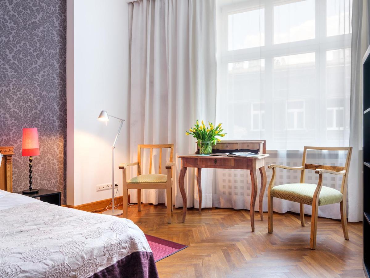 Tyzenhauz Apartments Krowoderska Street كراكوفيا المظهر الخارجي الصورة