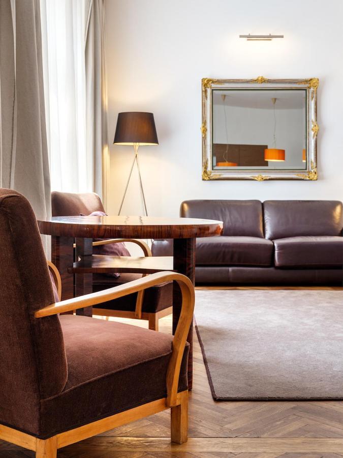 Tyzenhauz Apartments Krowoderska Street كراكوفيا المظهر الخارجي الصورة