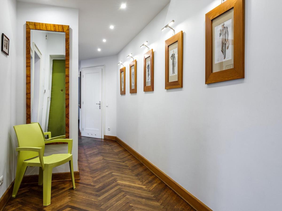 Tyzenhauz Apartments Krowoderska Street كراكوفيا المظهر الخارجي الصورة