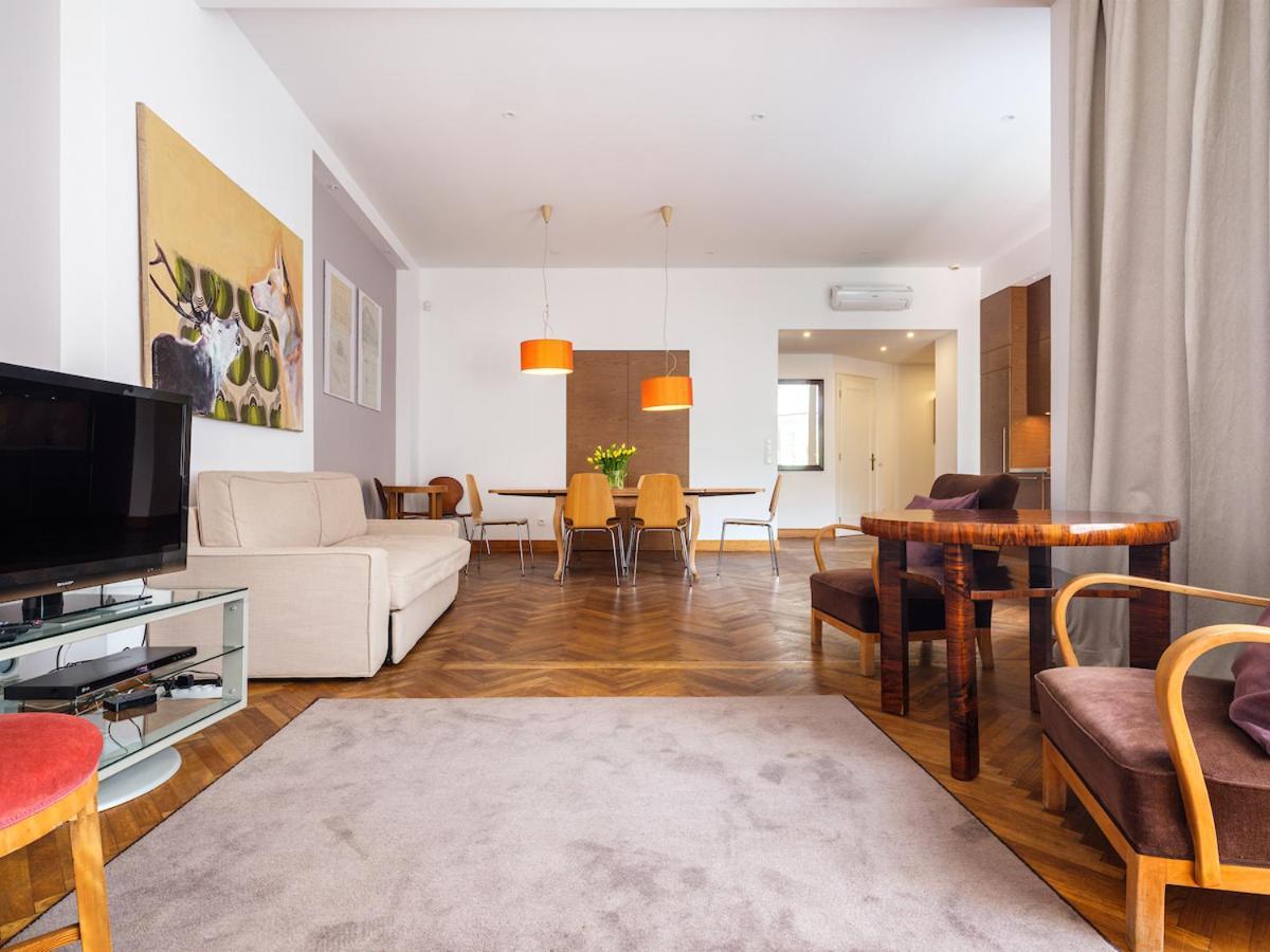 Tyzenhauz Apartments Krowoderska Street كراكوفيا المظهر الخارجي الصورة