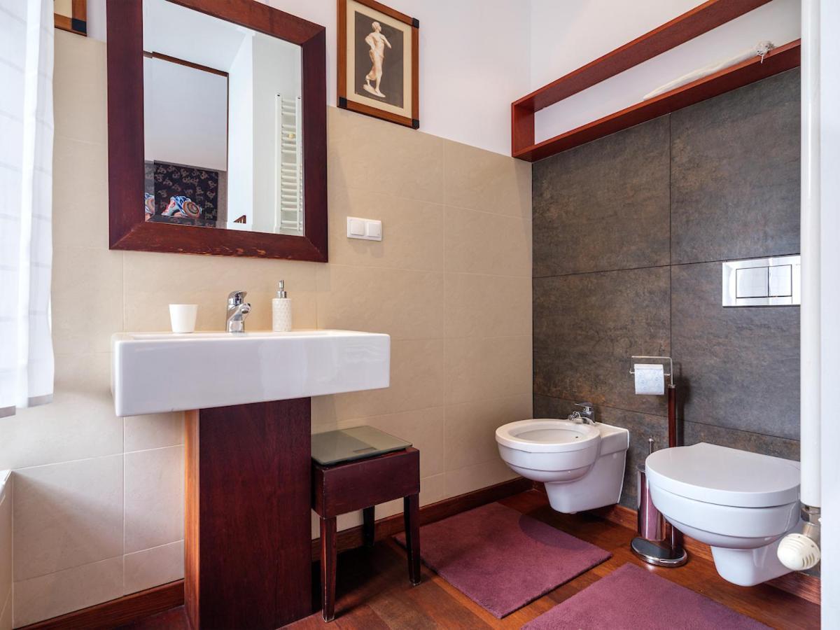Tyzenhauz Apartments Krowoderska Street كراكوفيا المظهر الخارجي الصورة