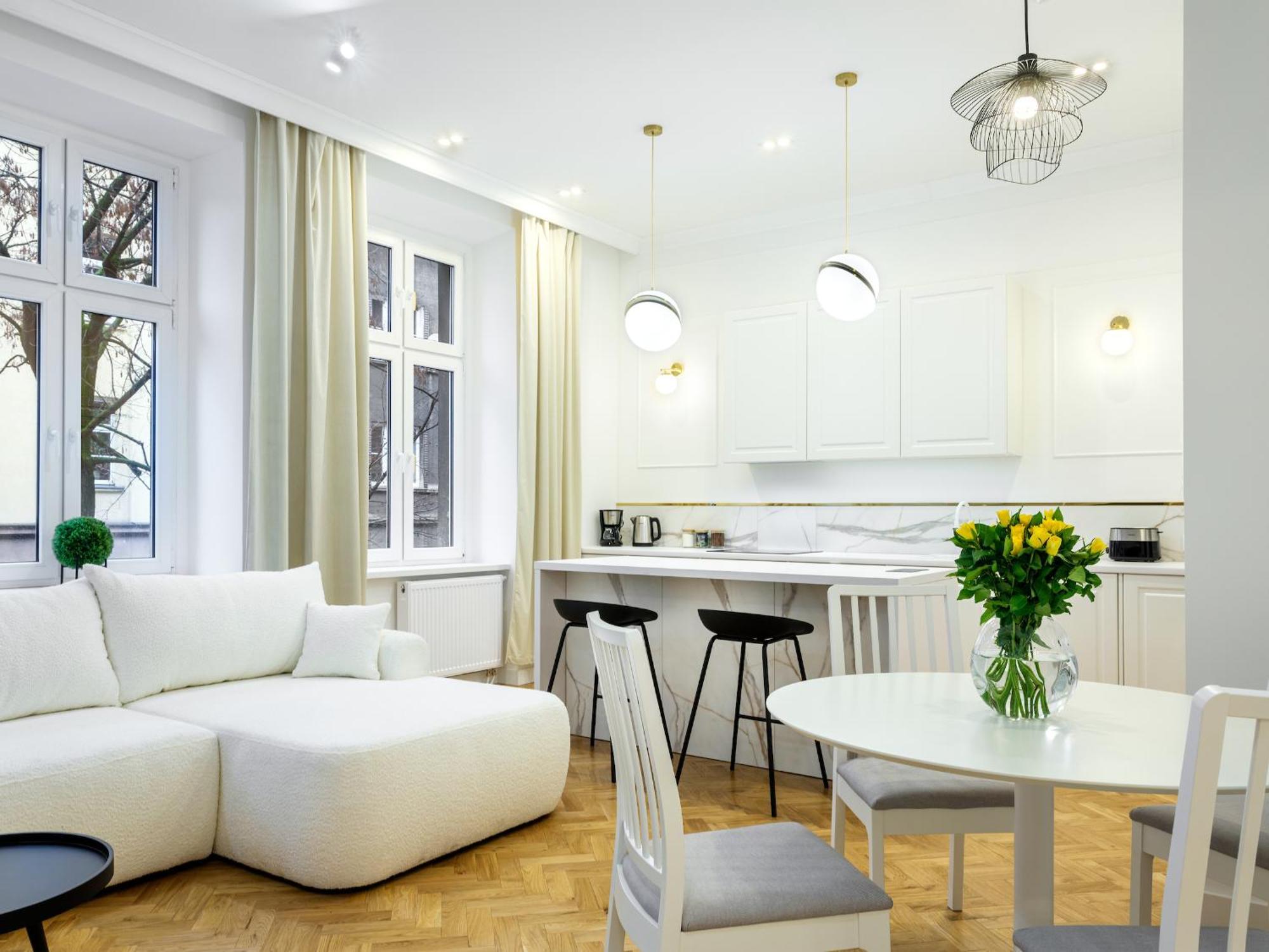 Tyzenhauz Apartments Krowoderska Street كراكوفيا المظهر الخارجي الصورة