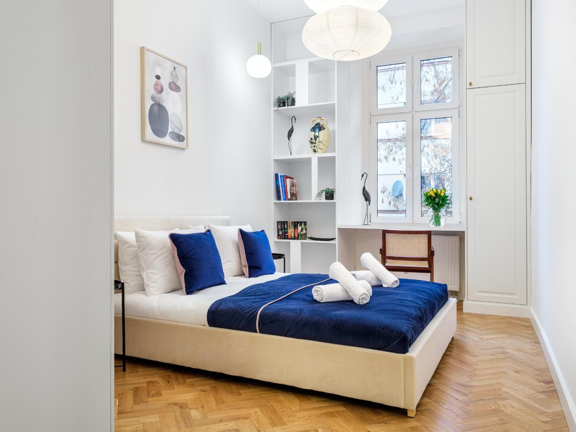 Tyzenhauz Apartments Krowoderska Street كراكوفيا المظهر الخارجي الصورة