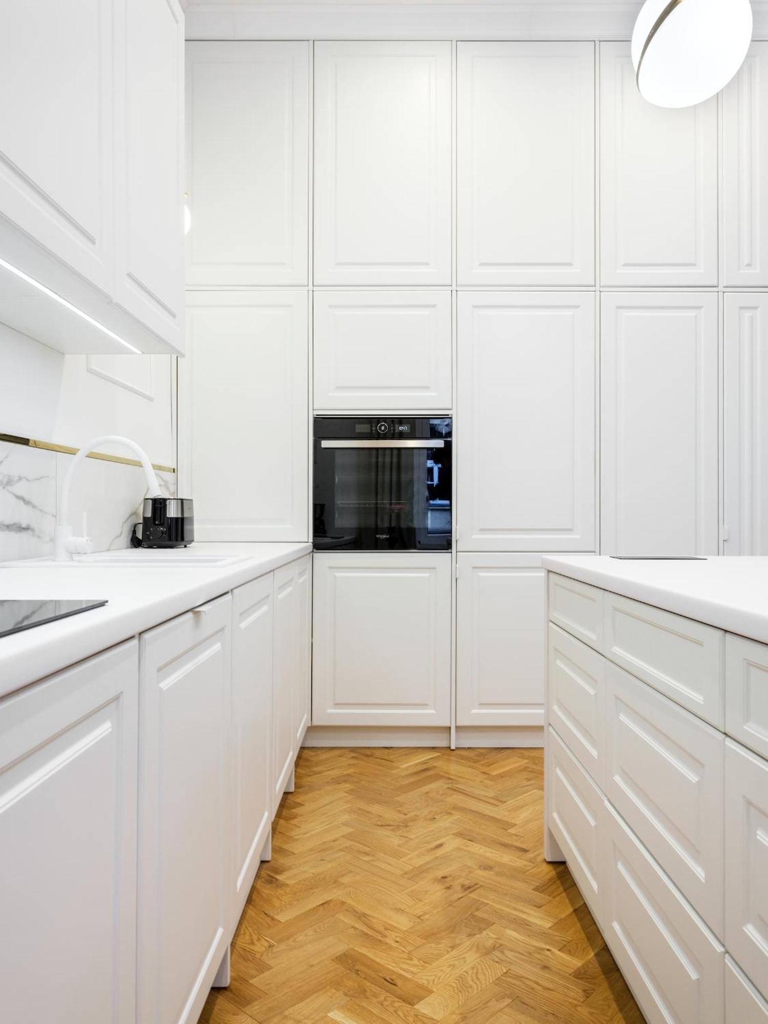 Tyzenhauz Apartments Krowoderska Street كراكوفيا المظهر الخارجي الصورة