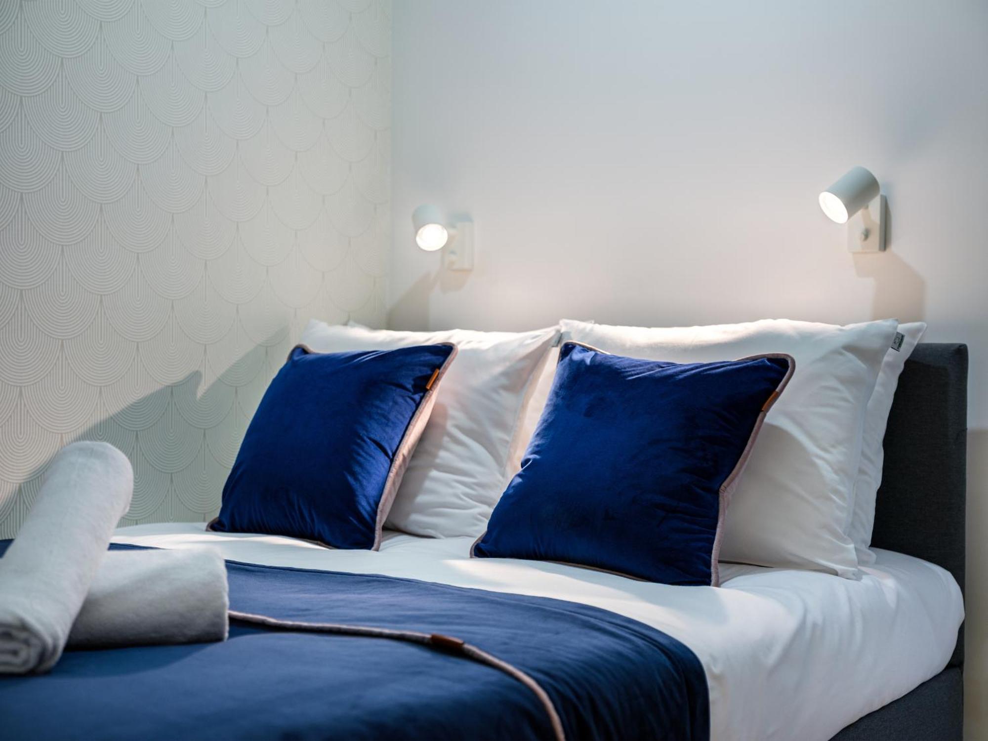 Tyzenhauz Apartments Krowoderska Street كراكوفيا المظهر الخارجي الصورة
