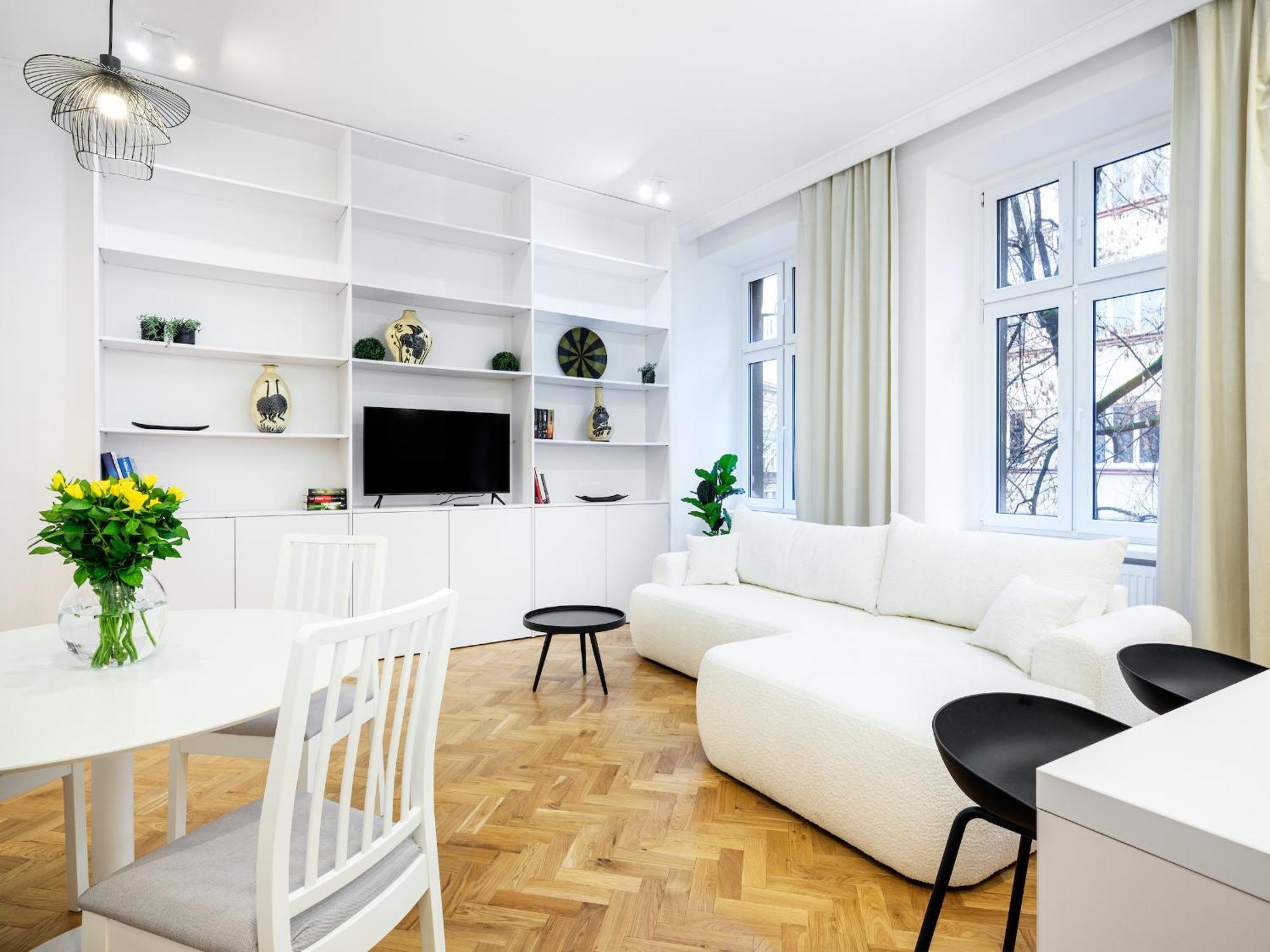 Tyzenhauz Apartments Krowoderska Street كراكوفيا المظهر الخارجي الصورة