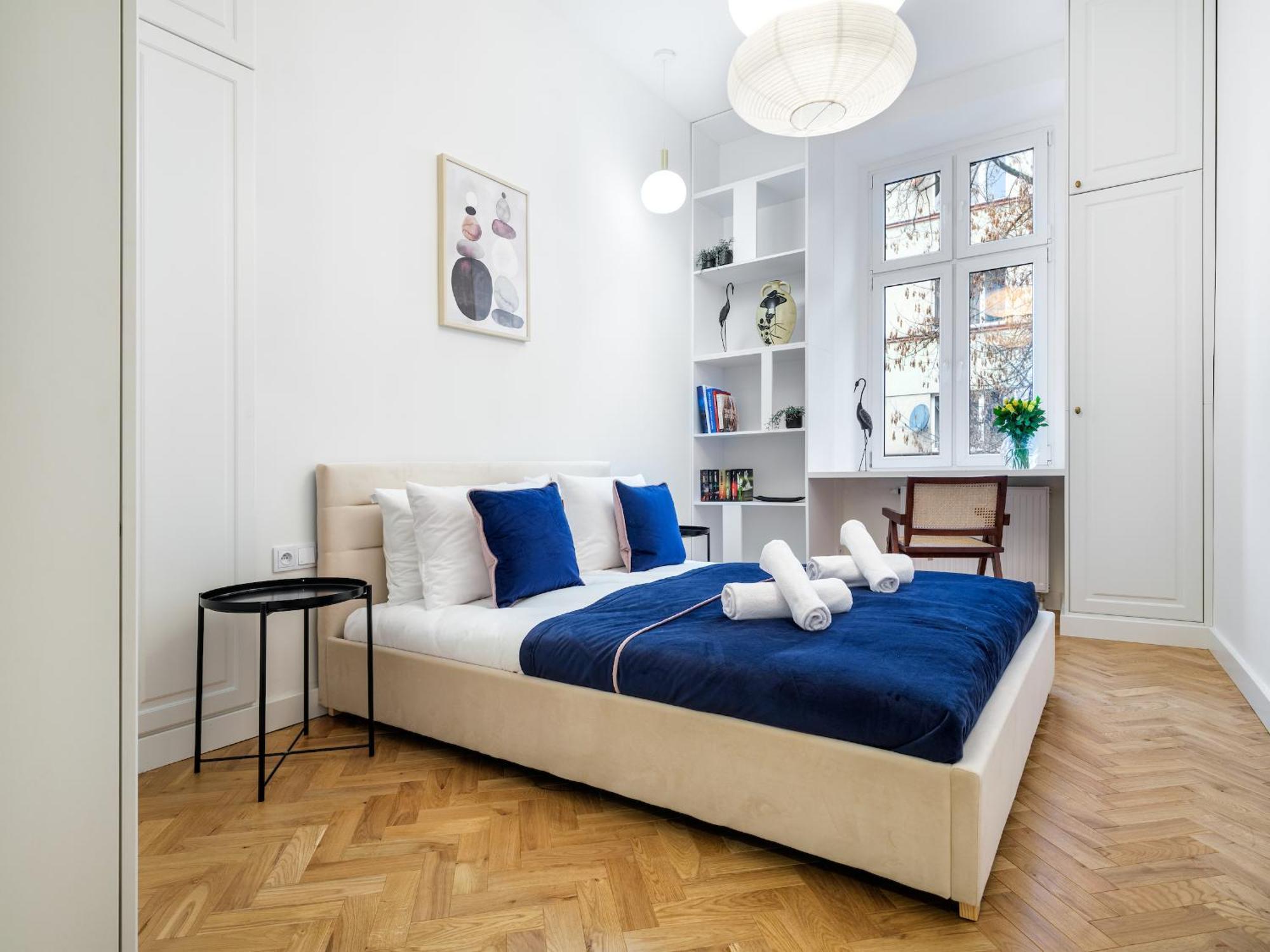 Tyzenhauz Apartments Krowoderska Street كراكوفيا المظهر الخارجي الصورة