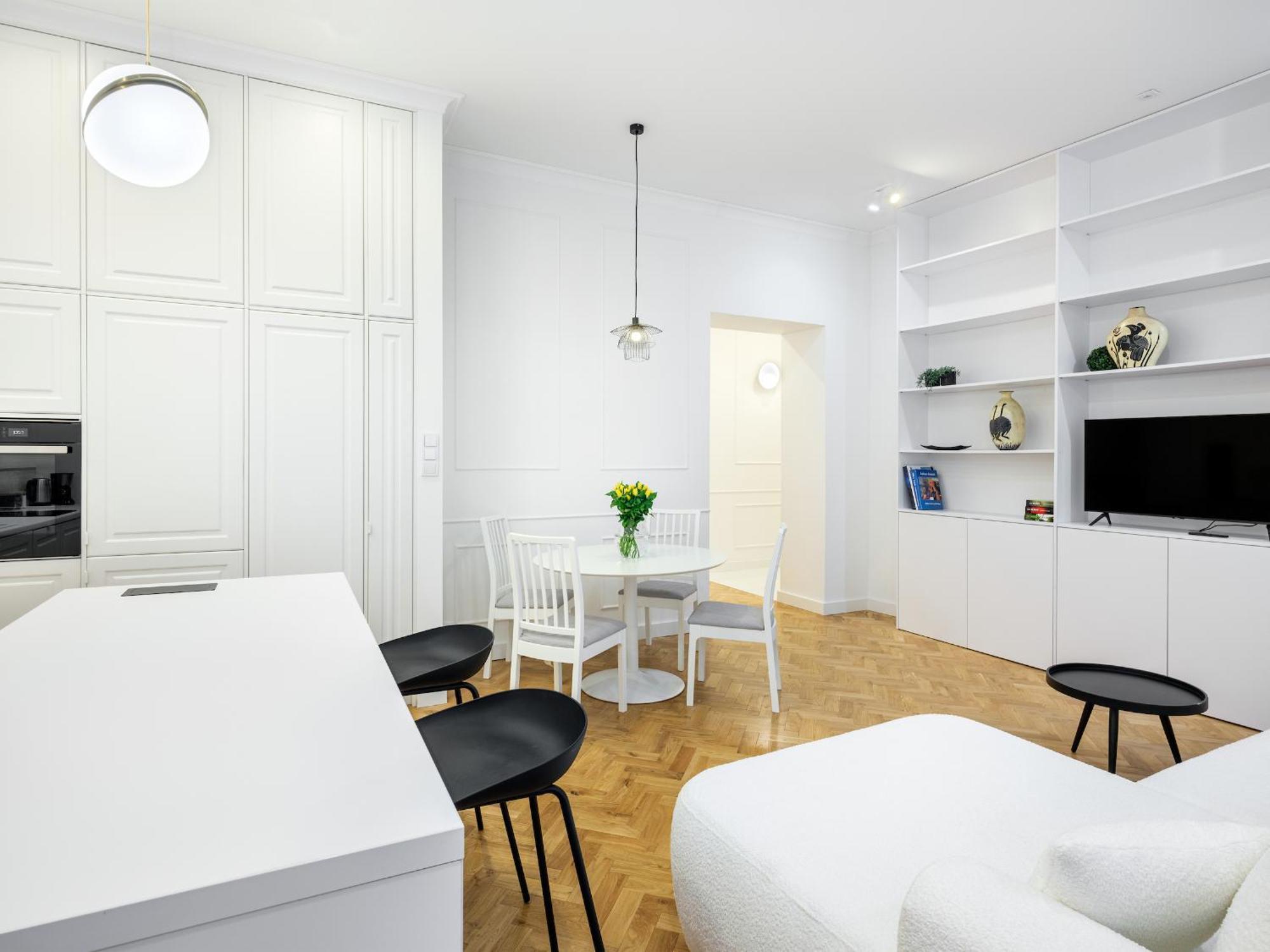Tyzenhauz Apartments Krowoderska Street كراكوفيا المظهر الخارجي الصورة