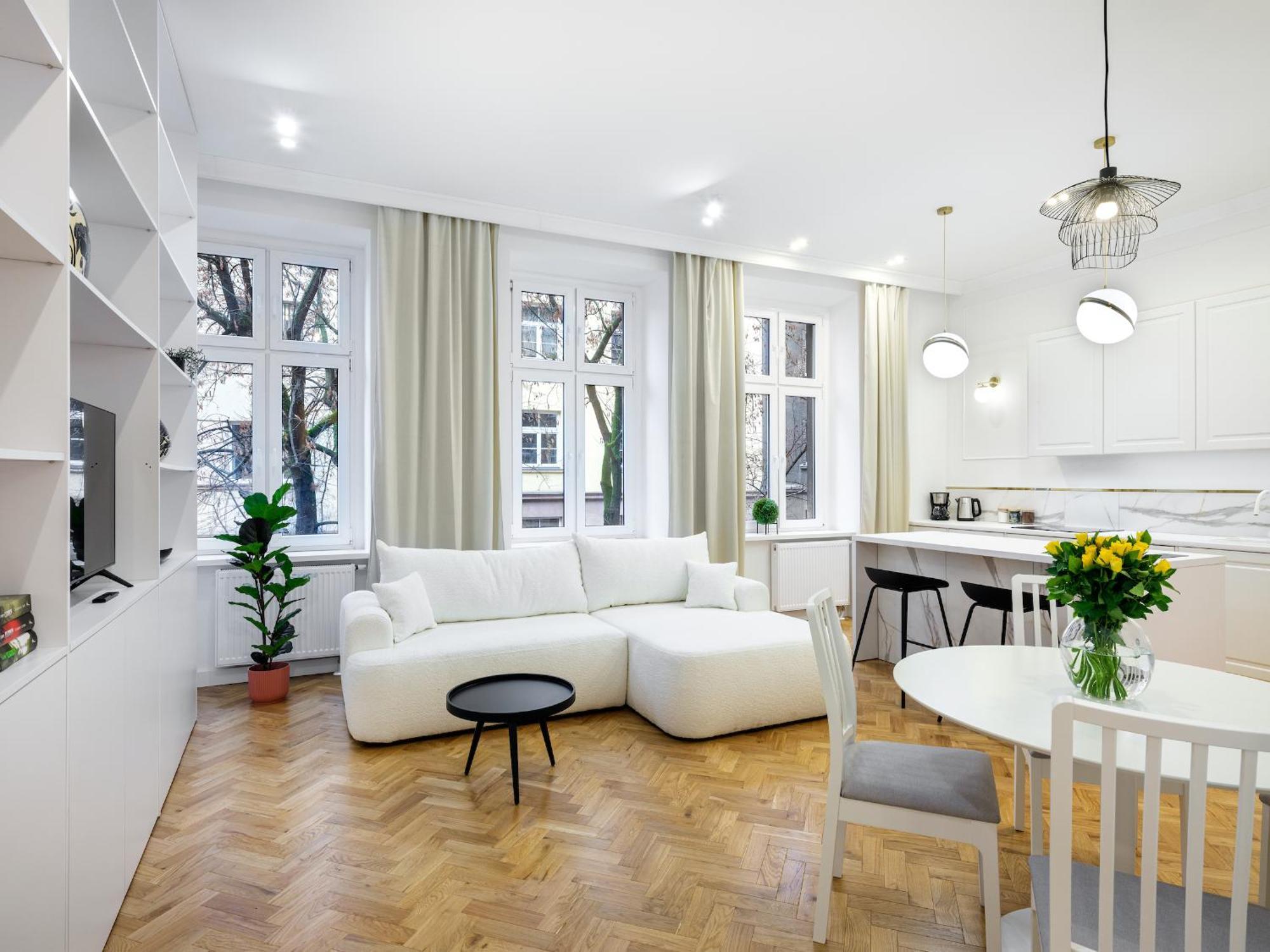 Tyzenhauz Apartments Krowoderska Street كراكوفيا المظهر الخارجي الصورة