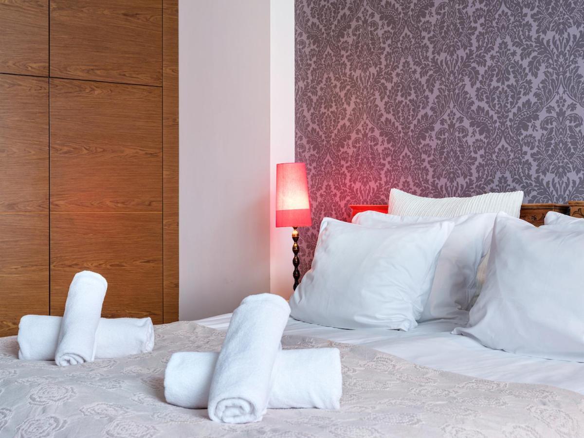 Tyzenhauz Apartments Krowoderska Street كراكوفيا المظهر الخارجي الصورة